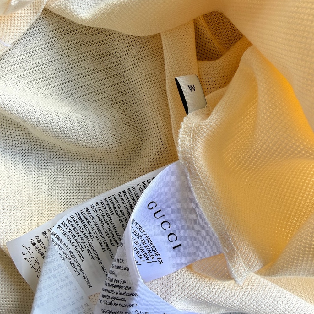 Gucci Cream Polo with Navy Collar and Monogram Shoulder Trim - Picture 5 of 9
